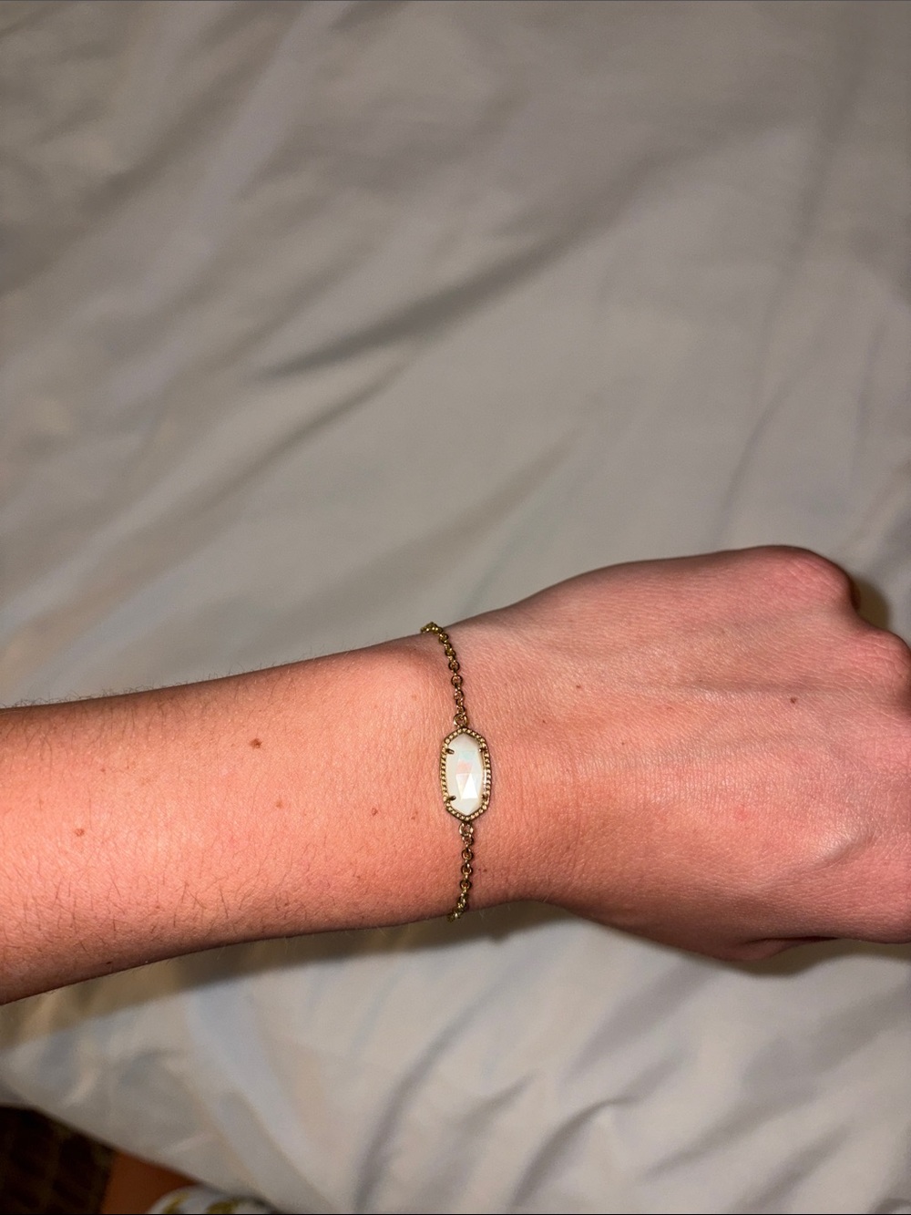 Kendra Scott Gold Bracelet with Mother-of-Pearl Center